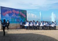 KSOP Kelas III Kotabaru-Batulicin dan DLH Tanah Bumbu Sisir Pantai Pagatan