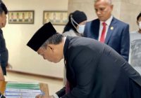 DPRD Jakarta Resmi Umumkan Pemberhentian Gubernur Anies Baswedan dan Wagub Riza Patria