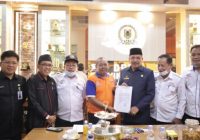 Ketua DPRD Kalsel Bersama Aliansi Pekerja Buruh Banua Akan Bawa Aspirasi Massa Demo ke Presiden