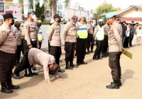 Usai Apel Pagi Propam Polres Tabalong Razia Mendadak, Personel Dihukum Push Up