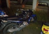 BREAKING NEWS : Truk Terbalik di Cempaka Banjarbaru, Sempat Tindih Pengendara Yamaha Jupiter
