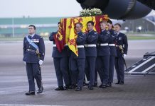 Prosesi Pemakaman Ratu Elizabeth II Bakal Ditayangkan di TV, layar tancap dan 125 Bioskop