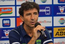 Ditinggalkan Luis Milla, Posisi Kepelatihan Persib Bandung Diserahkan pada Dua Sosok Ini