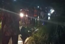 Pengendara Terkapar di Jalan Desa Asam-Asam Kabupaten Tanah Laut