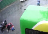 Saksi Mata Ungkap Kronologi Pengendara Sepeda Motor Tabrak Bus BTS di Terminal KM 6, Korban Warga Pekapuran
