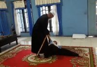 Manfaat Senam Tongkat Bagi Lansia