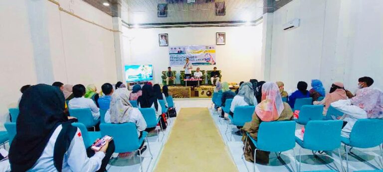Pelaku UMKM Tanah Bumbu Asah Keterampilan Bikin Video Promosi Produk