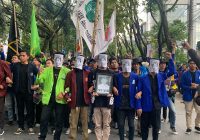 Tuntut Hasil RDP, Mahasiswa Sebut DPRD Kalsel adalah Kantor Pos