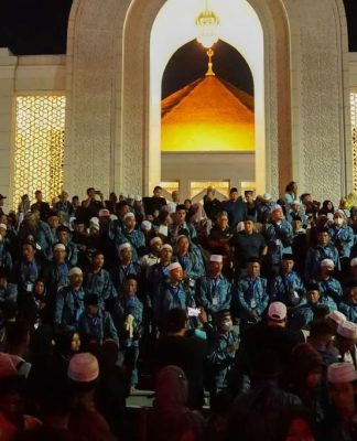 MASYA ALLAH, Jhonlin Group Berangkatkan Ratusan Warga Tanah Bumbu Umrah