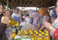 Emak-emak Serbu Pasar Murah Pemko Banjarbaru di Cempaka