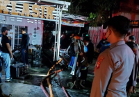 Terdengar Ledakan Saat Api Berkobar di Kafe Garasi Klasik Kopi, Pemilik Rugi Rp600 Juta