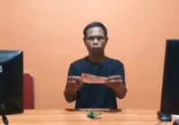 Video Pria Diminta Ubah Daun Jadi Emas di Polsek Neglasari Tangerang