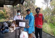 PMI Banjar Serahkan Bantuan untuk Korban Kebakaran di Simpang Warga