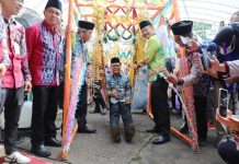 Diiringi Shalawat, Paman Birin Ikut Baayun Maulid di Museum Lambung Mangkurat Banjarbaru