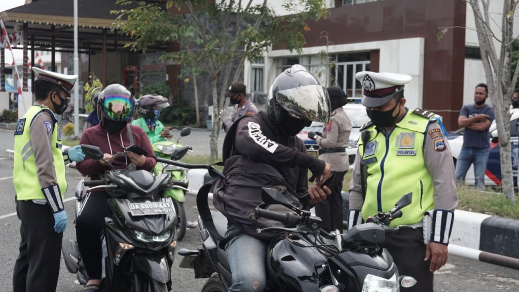 tilang 3