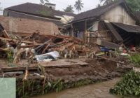 Puluhan Makam Disapu Banjir, Tulang Belulang dan Kafan Berserakan di Permukaan Tanah