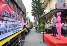 Kapolda Kalsel Kirim 3 Truk Paket Bantuan untuk Korban Banjir HSU, Balangan dan Tabalong