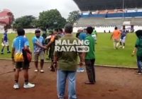 Sepak Bola Porwanas PWI Maluku Utara Vs PWI Jatim Diwarnai Kericuhan