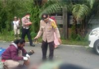 Pria dan Wanita Ditemukan Tewas Tergeletak di Jalan Setelah Tabrak Batang Pohon Roboh