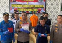 Sabu Seberat 1,1 Kg Dilarutkan Dalam Cairan Pembersih Kamar Mandi