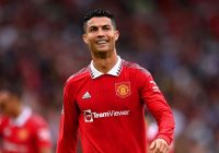 Resmi Dapat Tawaran dari Klub Arab Saudi, Segini Gaji Cristiano Ronaldo Jika Jadi Bergabung