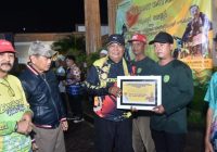 Paman Birin Serahkan Bantuan Miliaran Rupiah untuk Petani di Tapin