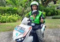 Ojol di Bali Pakai Sepeda Motor Listrik