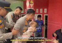 Video Balita Ditemukan di Rentuhan Bangunan Akibat Gempa Cianjur