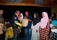 Gubernur Kalsel Turdes, Bawa Ribuan Bibit ke Pelosok untuk Revolusi Hijau