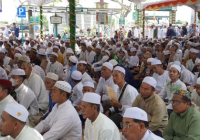Ribuan Jemaah Haul Agung Habib Bahasyim Penuhi Kubah Basirih