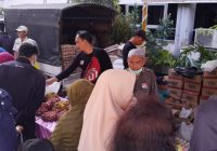 Warga Serbu Pasar Murah di Halaman Disdag Kalsel