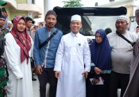 Ketua Lazis Assalam Fil Alamin, Ustadz Das'ad Latif Bantu Modal Usaha di Kandangan HSS