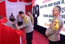 Resmikan Dua Mapolsek di Batola, Kapolda Kalsel Ingatkan Personel Jaga Marwah Kepolisian