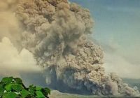 Semburan Awan Panas dan Gempa Akibat Erupsi Semeru Terus Terjadi