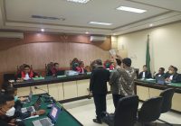Sidang Lanjutan Terdakwa Mardani H Maming, Penasehat Hukum Terdakwa Hadirkan 2 Saksi Ahli