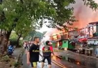 Ngeri! Sambaran Petir Ini Hanguskan 52 Rumah Warga di Jaksel, Begini Kesaksian Siti Nafsiah
