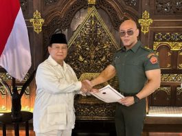 Hujan Kritik, Prabowo Didesak Copot Pangkat Tituler Deddy Corbuzier