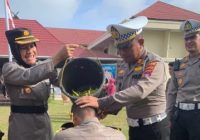 Kapolsek Banjarbaru Utara Siram Tiga Personelnya Menggunakan Air Kembang