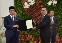 Jokowi dan PM Anwar Ibrahim Saksikan Penyerahan LoI IKN Nusantara Investor Malaysia