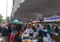 Dua Ton Beras dan Ribuan Butir Telur di Pasar Murah RTH Taman Kamboja Diserbu Warga
