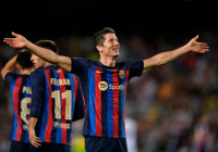 Lewandowski Bawa Barcelona Comeback Manis Saat Hadapi Valencia