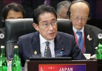Bom Meledak di Depan PM Jepang Fumio Kishida Saat Kunjungi Pelabuhan Ikan
