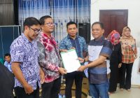 Sebanyak 54 Penjabat Sementara Kepala Desa di Tanah Bumbu Terima SK
