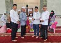 Lazis Assalam Fil Alamin Kalsel Door to Door Salurkan Zakat, Kali Ini Giliran Guru Mengaji