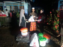 PMI Kabupaten Banjar Salurkan Bantuan Bagi Korban Kebakaran Desa Pekauman