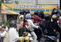 Relawan Biro Adpim Setdaprov Bergerak Bagikan Snack Gratis