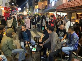 Kapolda Kalsel Gelar Jumat Curhat Malam Hari, Datangi Tempat Nongkrong Banjarmasin Tempo Doeloe