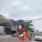 Viral, Pria Mabuk Tabrakkan Motornya ke Pengguna Jalan