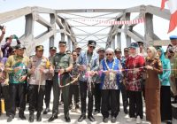 Jembatan Desa Handil Baru Aluh Aluh Diresmikan, Bupati Saidi Mansyur Berharap Bisa Tingkatkan Kesejahteraan Rakyat