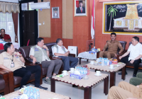 BNPB Serahkan Dua Paket Bantuan Senilai Rp350 Juta untuk Korban Banjir Kabupaten Banjar